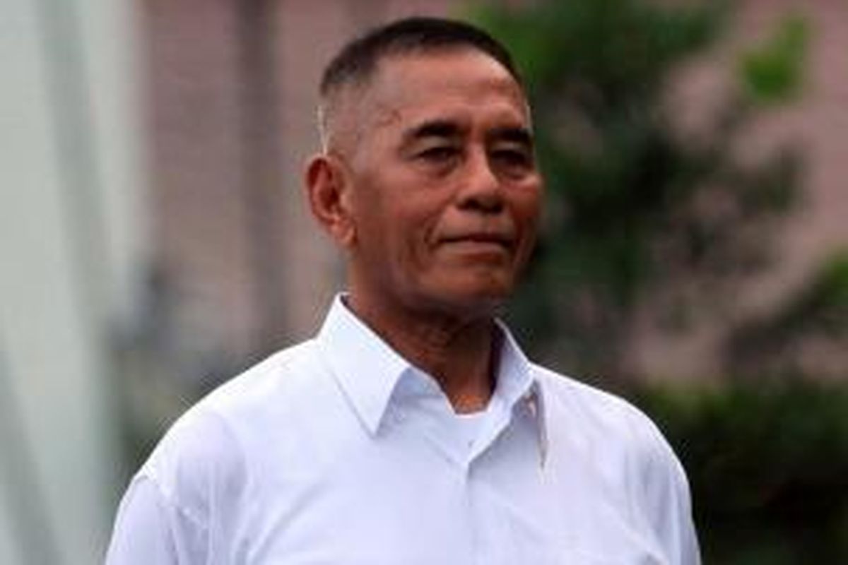 Menteri Pertahanan Ryamizard Ryacudu, diperkenalkan oleh Presiden Joko Widodo di Istana Merdeka, Jakarta, Minggu (26/10/2014). TRIBUN NEWS / DANY PERMANA