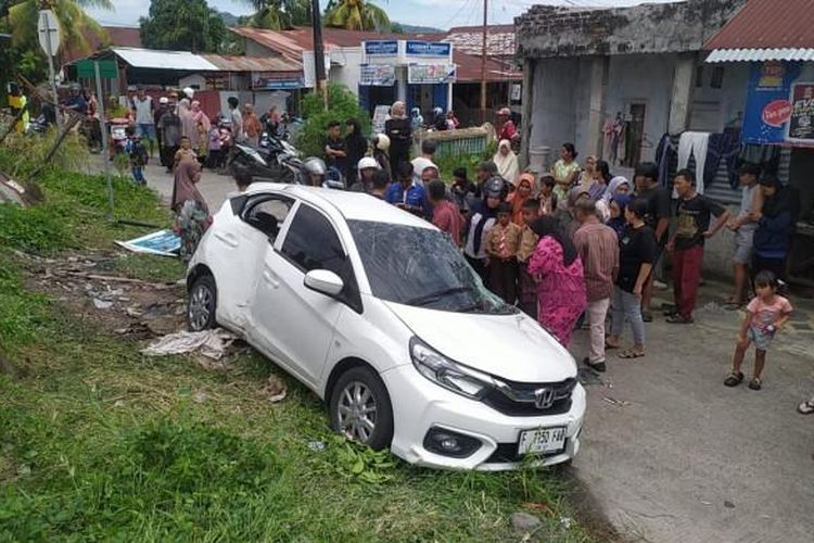 Kronologi Kecelakaan Kereta Vs Brio Tewaskan Anak Kapolres Solok di Padang