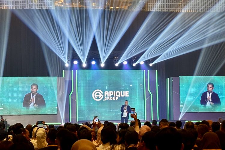 Sebanyak 500 laundrypreneur dan calon laundrypreneur mengikuti Laundry Innovation Summit (LIS) 2024, sebuah seminar bisnis yang menghadirkan beragam informasi terkini tentang dunia laundry yang digelar pada 9-10 Desember 2024 di Thamrin Nine Ballroom, Jakarta. 