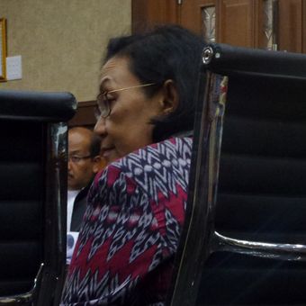 Mantan Sekjen Kementerian Dalam Negeri Diah Anggraini saay bersaksi dalam sidang kasus e-KTP di Pengadilan Tipikor, Jakarta, Kamis (16/3/2017).