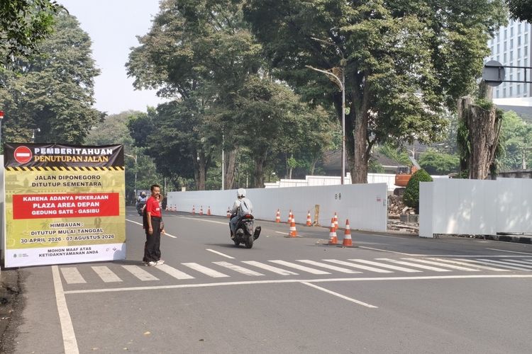 Jalan Diponegoro Depan Gedung Sate Bandung Ditutup Sementara Mulai 30 April