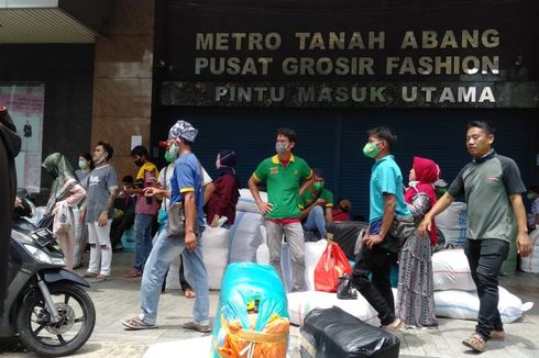 Para Pedagang Kecewa Pasar Tanah Abang Batal Dibuka Hari Ini