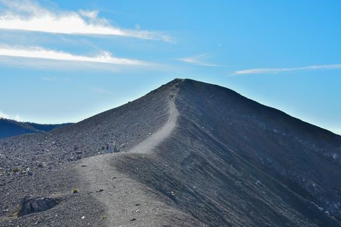 7 Musibah Pariwisata Sepanjang 2023, Erupsi Gunung Marapi di Penghujung Tahun 