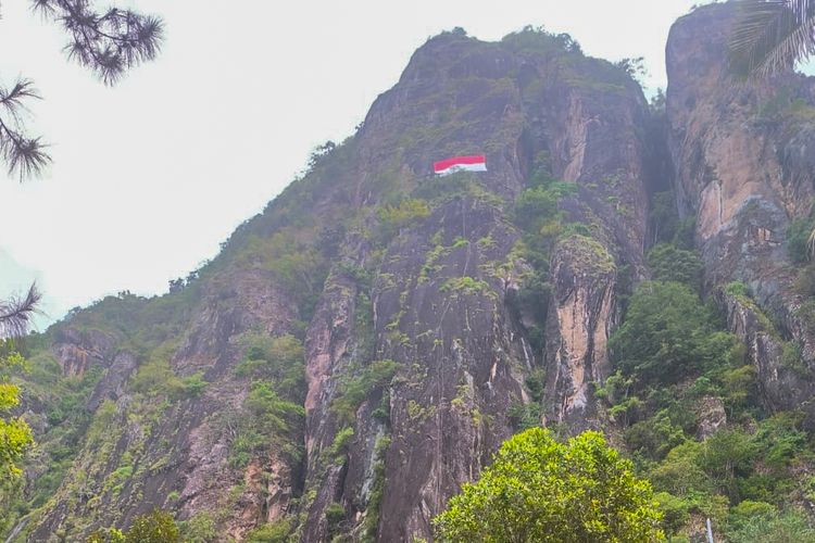 Bendera Merah Putih Akan Dibentangkan di Ketinggian Tebing Sepikul Trenggalek saat HUT Ke-81 RI