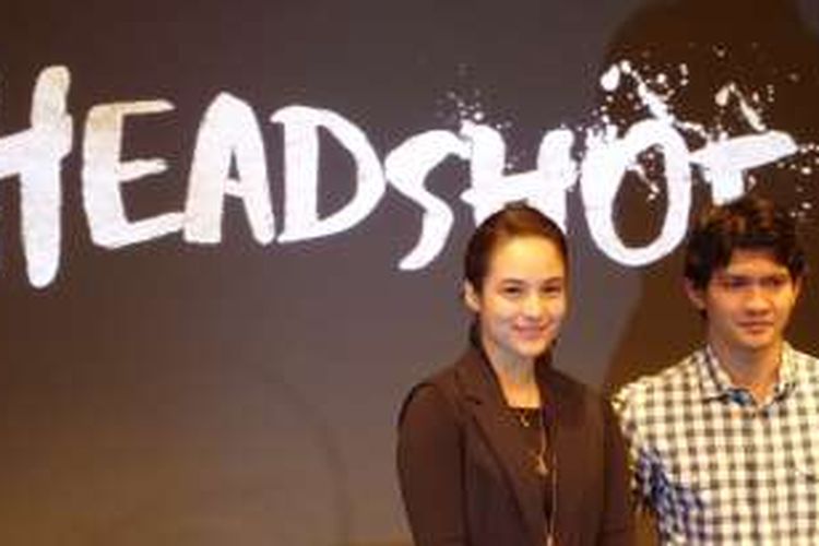 Chelsea Islan dan Iko Uwais menghadiri jumpa pers film Headshot di Lounge Plaza Senayan, Jalan Asia Afrika, Jakarta Pusat, Kamis (18/8/2016).