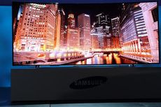 Samsung Kenalkan TV Lengkung Ultra-HD 105 Inci