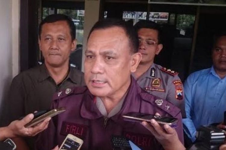 Wakapolda Jawa Tengah Brigjen Pol Firli berjanji akan mengungkap apa yang terjadi terkait kematian tiga mahasiswa Universitas Islam Indonesia (UII) Yogyakarta. 