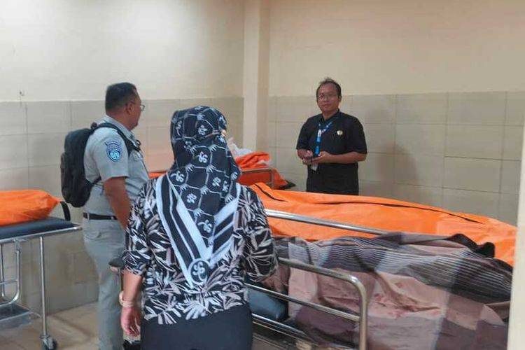 KECELAKAAN: Korban kecelakaan di tol Semarang-Batang di RSI Kendal, Jawa Tengah, Sabtu (22/6/2024).