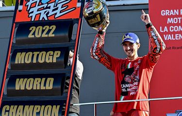 Sistem Penghitungan Poin MotoGP, Format Baru dengan Sprint Race