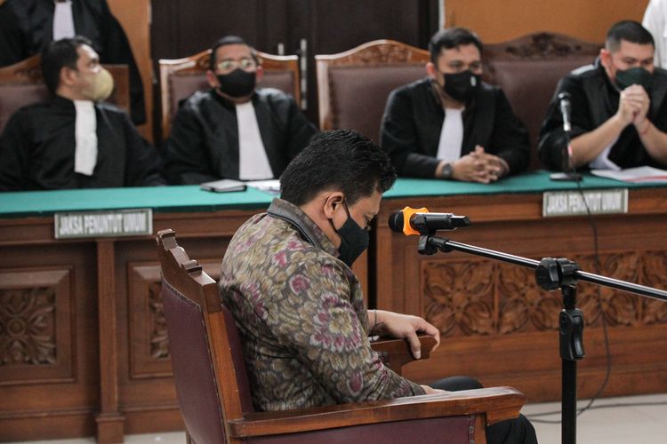 Terdakwa pembunuhan berencana terhadap Nofriansyah Yosua Hutabarat atau Brigadir J, Ferdy Sambo menjalani sidang di Pengadilan Negeri Jakarta Selatan, Kamis (20/10/2022). Agenda sidang adalah tanggapan Jaksa Penuntut Umum atas eksepsi penasehat hukum terdakwa.