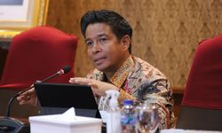 Pastikan Tak Ada PHK dan Pengurangan Pendapatan Honorer, Pemerintah dan DPR Bahas RUU ASN