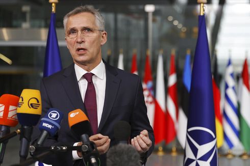 Sekjen NATO: Rusia Mungkin Gunakan Senjata Kimia