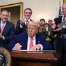 Trump Teken Perintah Eksekutif Blokade Aturan Iklim di Negara Bagian
