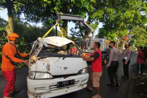 Tips Aman Berkendara di Jalan Menurun