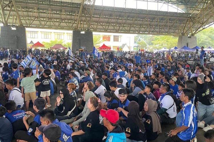Cerita Bobotoh di Dome Balerame Soreang, Berharap Persib Juara demi Balikan sama Mantan