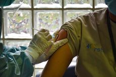 Vaksinasi Massal, 3.500 Orang Divaksin Covid-19 di Istora Senayan