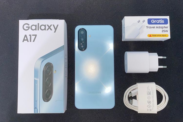 Paket penjualan Samsung Galaxy A17 4G, sudah termasuk charger 25 watt