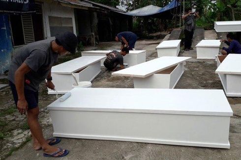 Cerita Pengusaha Dekor di Bogor Alih Profesi Jadi Pembuat Peti Mati Korban Covid-19