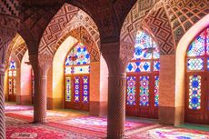 Ski Hingga Masjid Cantik, Pesona Wisata Iran