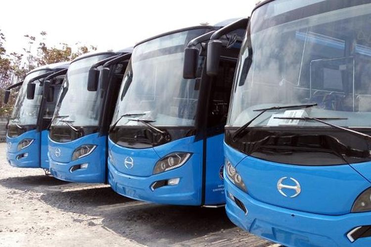 Bus Hino yang dikerjakan PT Laksana untuk keperluan BRT.