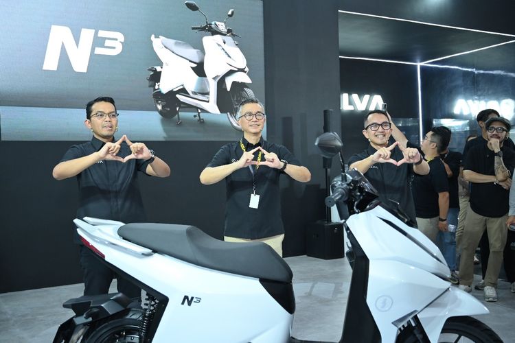 Motor listrik Alva N3 meluncur di GIIAS 2024