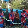 Ular Sanca Sepanjang 2 Meter Dievakuasi dari Dalam Angkot di Pasar Rebo Jaktim