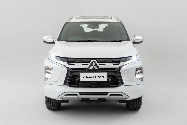 Mitsubishi New Pajero Sport kini tampil dengan wajah baru yang semakin menawan, dibarengi dengan serangkaian promo menarik.