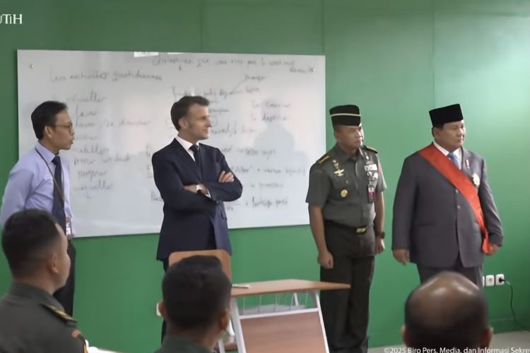 Presiden Macron Kunjungi Akmil Magelang, Lihat Laboratorium Bahasa Perancis 