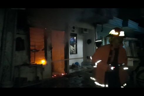 Rumah dan Warung di Cipayung Terbakar Senin Pagi, Satu Motor Ikut Hangus
