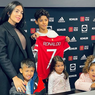 Teken Kontrak di Man United, Anak Ronaldo Gunakan Nomor Punggung 7