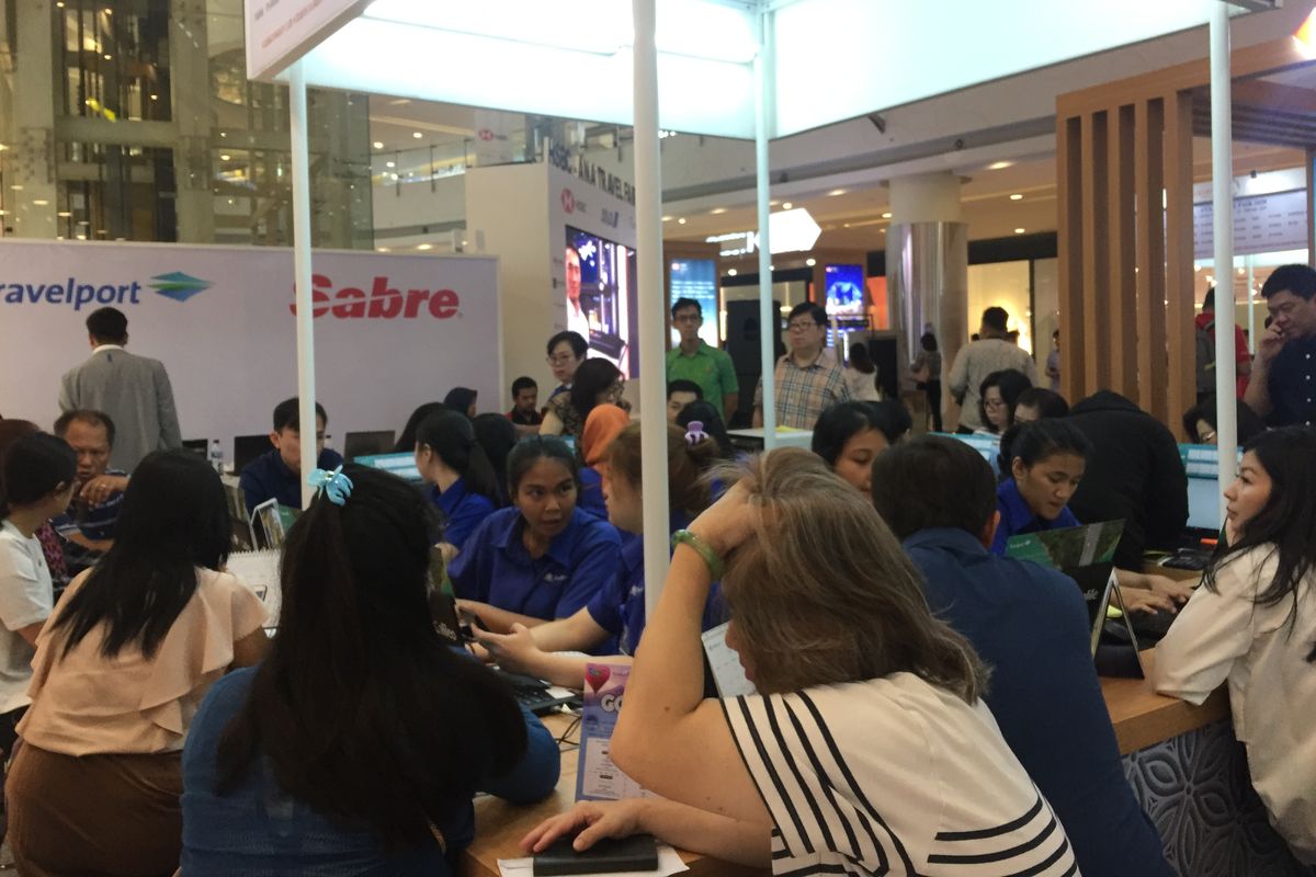 Suasana HSBC ANA Travel Fair 2020 , di Laguna Atrium Central Park Jakarta Barat