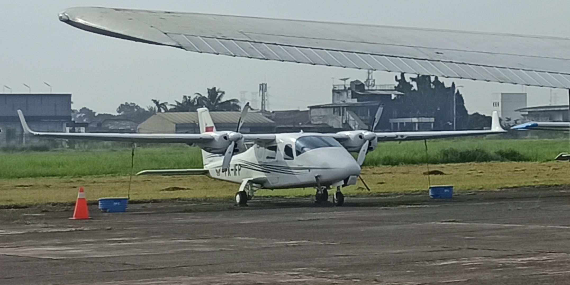 Pesawat Latih yang Jatuh di BSD Terbang dari Tanjung Lesung menuju Pondok Cabe