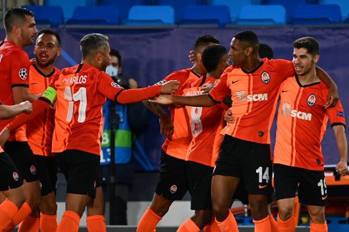 Suasana perayaan gol Tete (kedua dari kiri) pada laga pertama Grup B Liga Champions yang mempertemukan Real Madrid vs Shakhtar Donetsk di Stadion Alfredo Di Stefano, Rabu (21/10/2020).