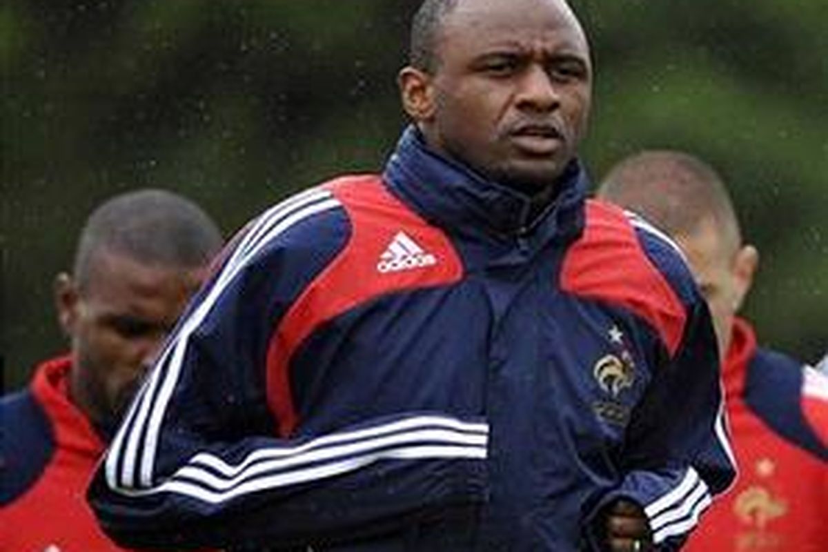 Patrick Vieira ingin berlabuh di White Hart Lane.