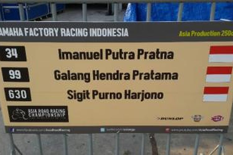 Tim Yamaha Factory Racing Indonesia Team di ajang Asia Road Racing Championship 2015.