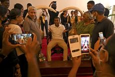 Saat Warga Sri Lanka Ogah Beranjak dari Istana Kepresidenan, Cicipi Kamar Mewah dan Main Piano Besar...