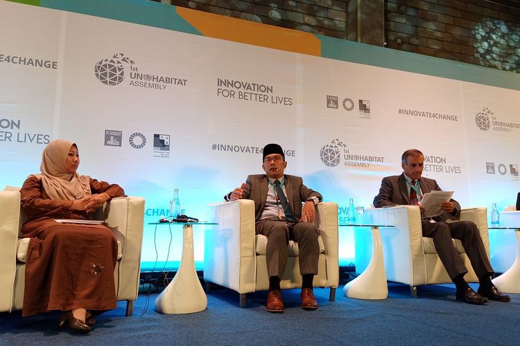 Gubernur Jawa Barat Ridwan Kamil (tengah) saat menjadi pembicara pada forum diskusi Perserikatan Bangsa-bangsa di Markas UN-Habitat di Nairibo, Kenya, Afrika Timur, Rabu (29/5/2019).