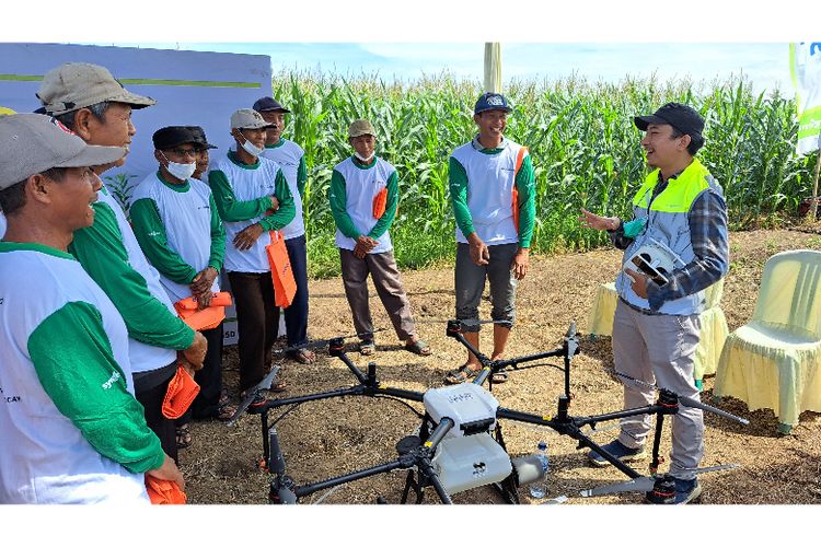 Edukasi dan pelatihan pemanfaatan drone oleh Learning Centers Syngenta