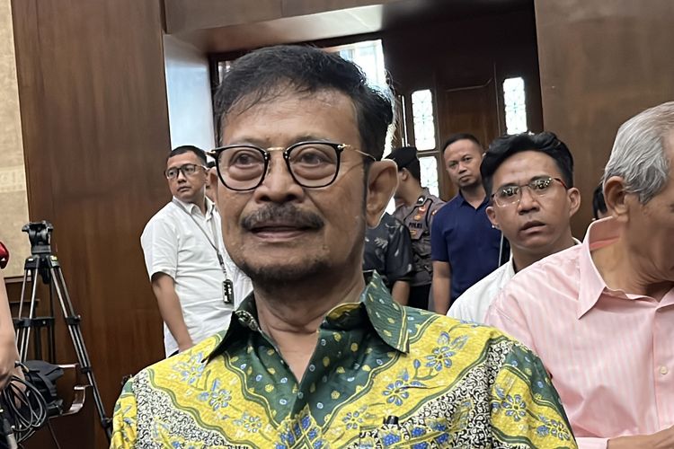 Mantan Menteri Pertanian (Mentan) Syahrul Yasin Limpo (SYL) dalam ruang sidang di Pengadilan Tindak Pidana Korupsi (Tipikor) pada Pengadilan Negeri (PN) Jakarta Pusat, Senin (3/6/2024). 