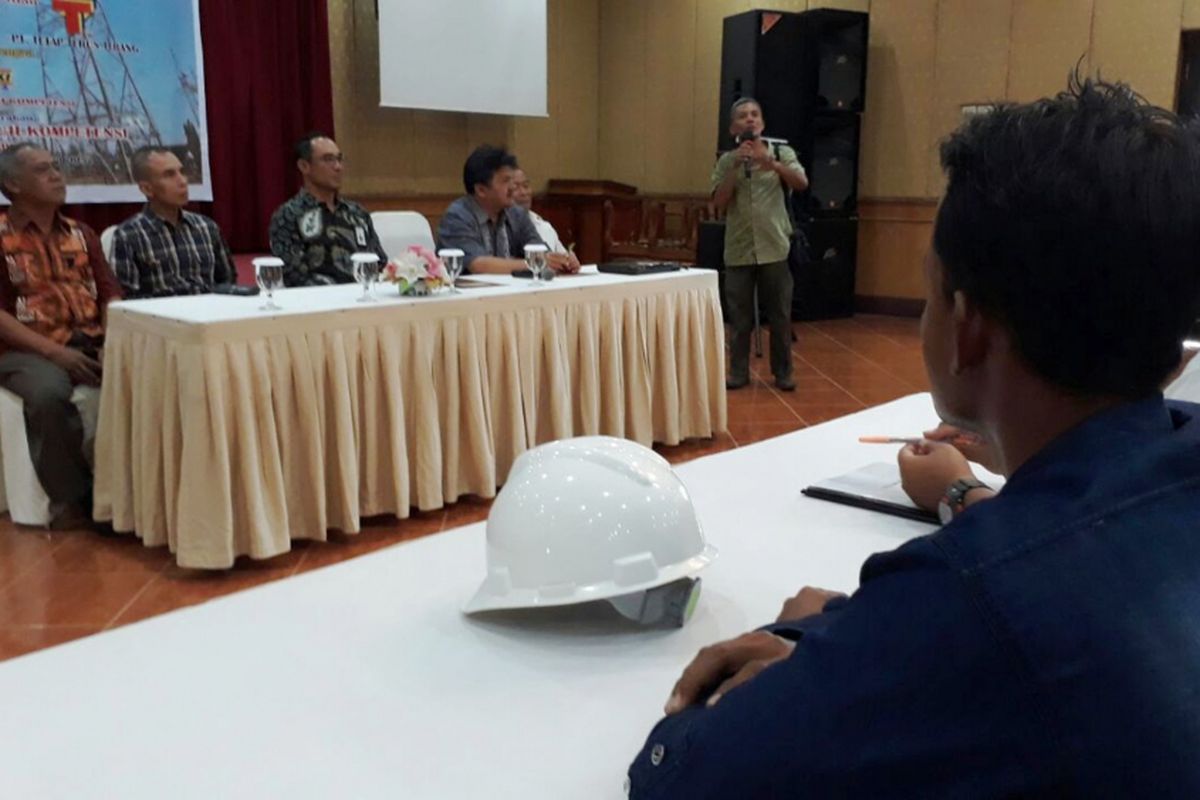 Sertifikat kompetensi tenaga distribusi, transmisi dan IPTL yang berasal dari Riau, Aceh dan Medan, Rabu (25/10/2017)