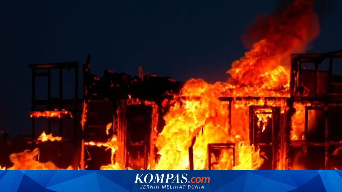 Pasar Agrobis Babat Lamongan Kebakaran, 7 Stand Ludes dan Kerugian Rp 1 Miliar