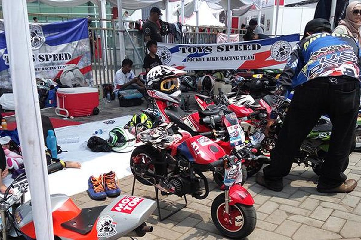 Ajang perlombaan pocket bike Mini Gp IIMS 2015