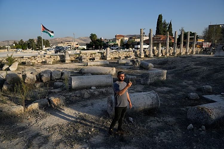 Israel “Persenjatai” Arkeologi di Tepi Barat, Warga Palestina Terancam Kehilangan Lahan   