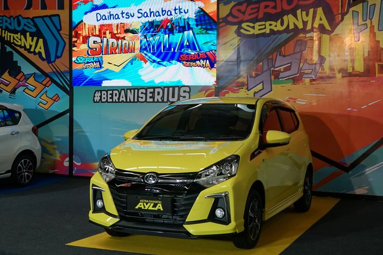 Peluncuran Daihatsu Ayla dan Sirion terbaru, Kamis (19/3/2020) dilakukan melalui live streaming akibat penyebaran virus Corona. Pembaruan di kedua model terbilang minim namun diharapkan dapat memacu pasar LCGC dan Hatchback yang melambat akibat kondisi ekonomi dan global. Foto : ADM