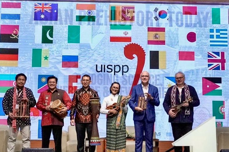 Menteri Kebudayaan Fadli Zon di Konferensi internasional Persatuan Ilmuwan Prasejarah dan Protosejarah (UISPP) Inter-Regional Conference 2025 di Universitas Kristen Satya Wacana (UKSW), Salatiga. (Dok Fadli Zon)