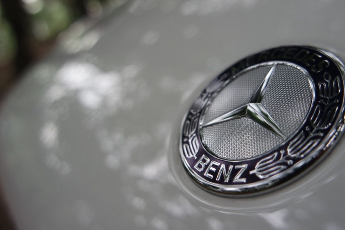 Logo Mercedes-Benz.