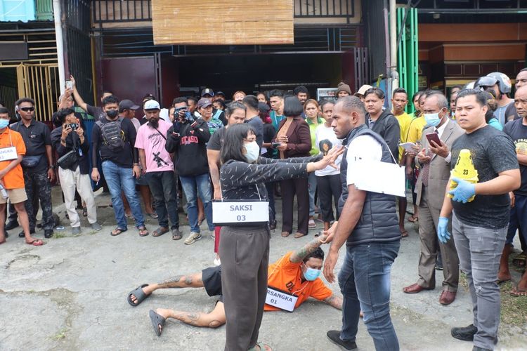 40 Adegan Diperagakan dalam Rekonstruksi Pembunuhan Anggota TNI di Kafe Sisil, Jayapura
