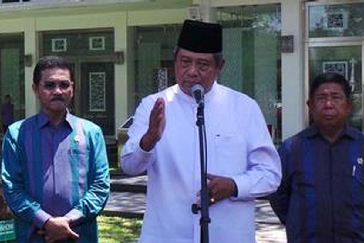 Presiden SBY saat menyampaikan keterangan kepada wartawan terkait penyerangan Lapas Cebongan oleh oknum anggota Kopassus, Jumat (5/4/2013), di Kantor Presiden, Jakarta.