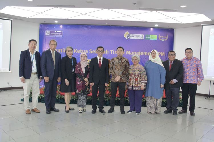 Pelantikan Ketua Sekolah Tinggi PPM Manajemen, Wendra berlangsung di FG Hendricks PPM Manajemen, Jakarta (17/10/2025).
