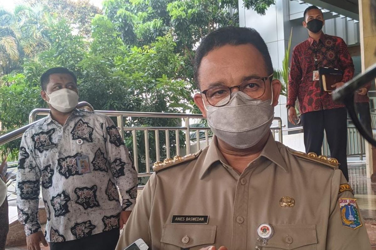 Gubernur DKI Jakarta Anies Baswedan saat ditemui di Balai Kota DKI Jakarta, Selasa (17/5/2021)